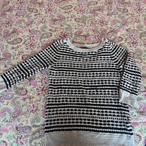 Chic Black and White Patterned Sweater